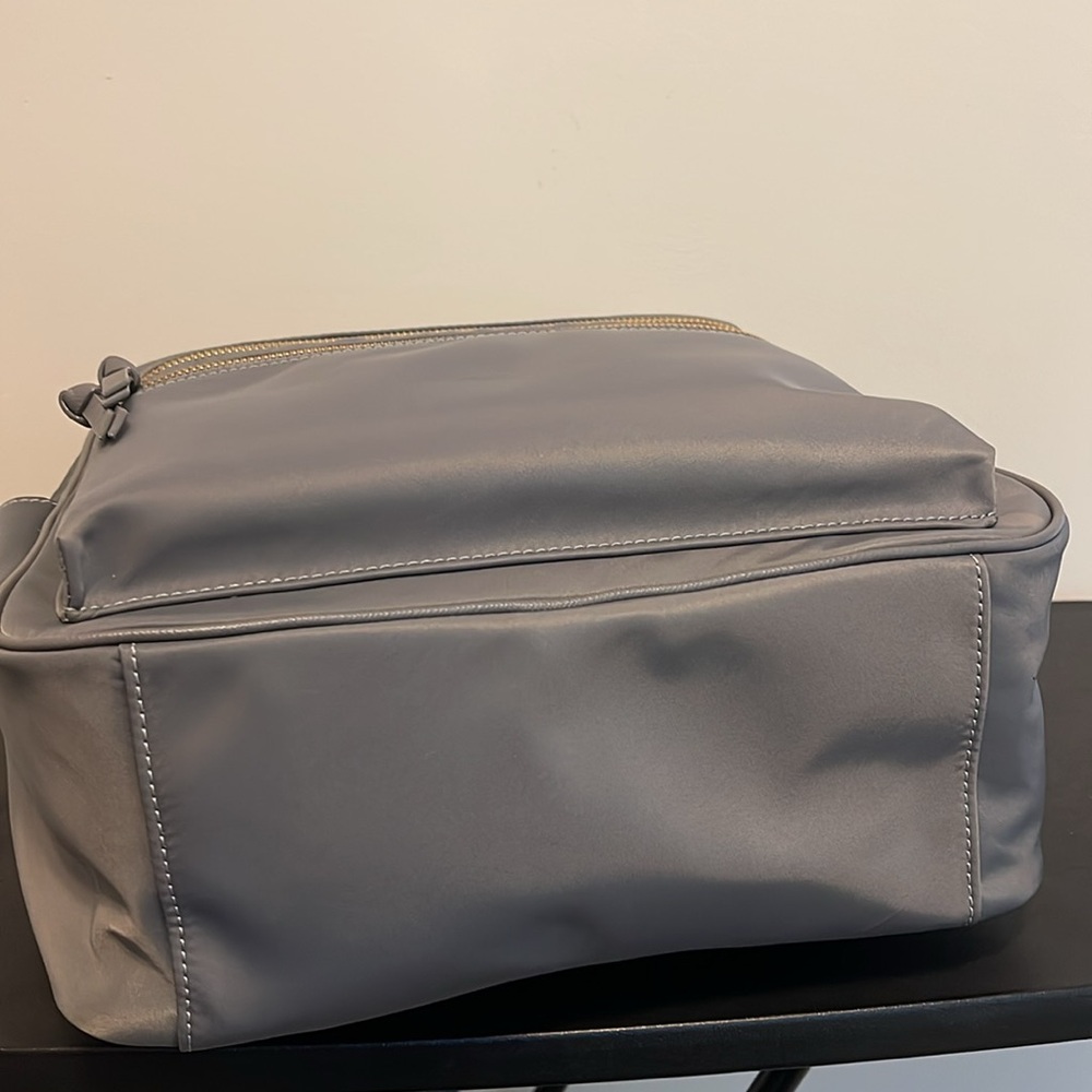 Kate Spade Gray Backpack Laptop Bag Bradley Wilson Road Smokey Pearl Brand New - Picture 3 of 17